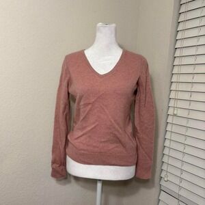 Cashmere charter club luxury size M women's pink cashmere v neck long sleeve